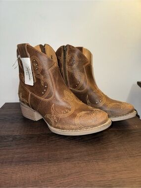 Women's Brown Western Ankle Booties - Stylish Embroidered Design